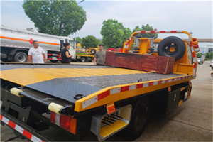 那坡附近拖车电话号码服务