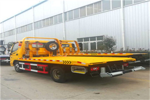 那坡附近拖车救援搭电